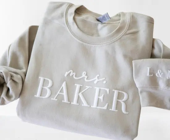 Custom Future Mrs Sweatshirt Personalized Engagement Gift for Bride-to-Be Fiancee Sweater "I Said Yes"