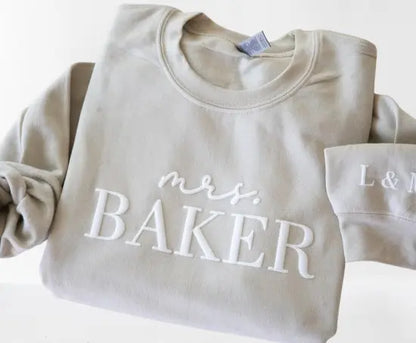 Custom Future Mrs Sweatshirt Personalized Engagement Gift for Bride-to-Be Fiancee Sweater "I Said Yes"